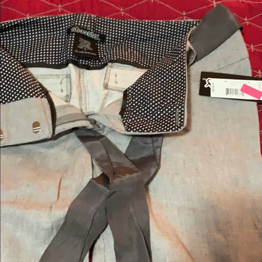 Short pants - Picture 2 of 4